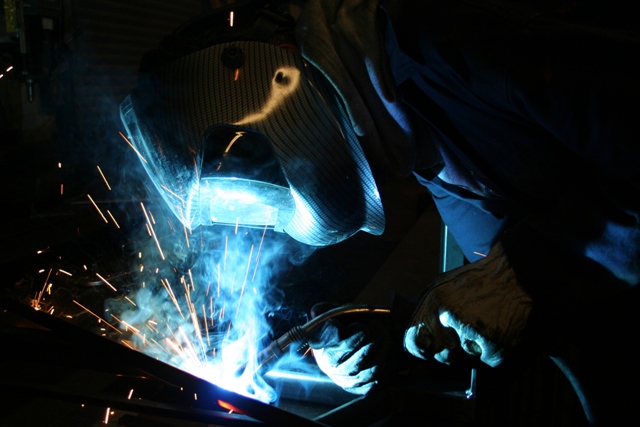 Q-metals - Contact